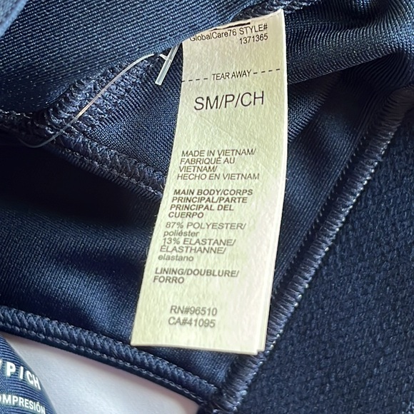 Under Armour Project Rock Printed CROSSBACK Sports Bra in Academy - Picture 11 of 14